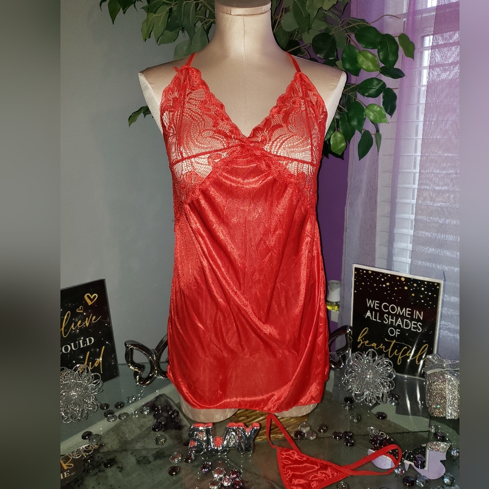 Women's 2 Piece Satin Chemise Gown & Matching Thong Lingerie Set (S) NWOT